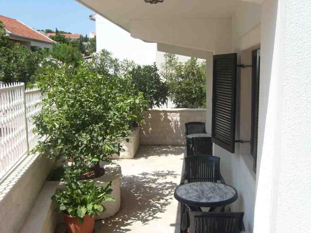 Apartments And Rooms By The Sea Sutivan, Brac - 2943 Eksteriør bilde