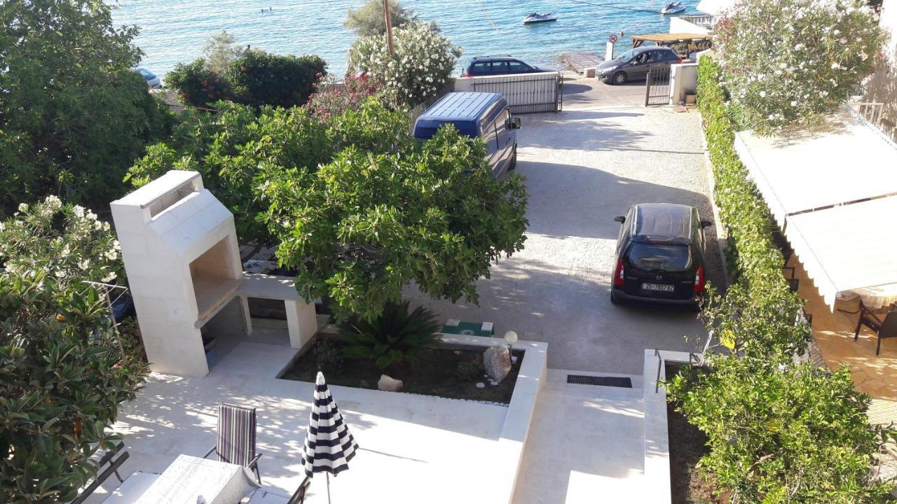 Apartments And Rooms By The Sea Sutivan, Brac - 2943 Eksteriør bilde